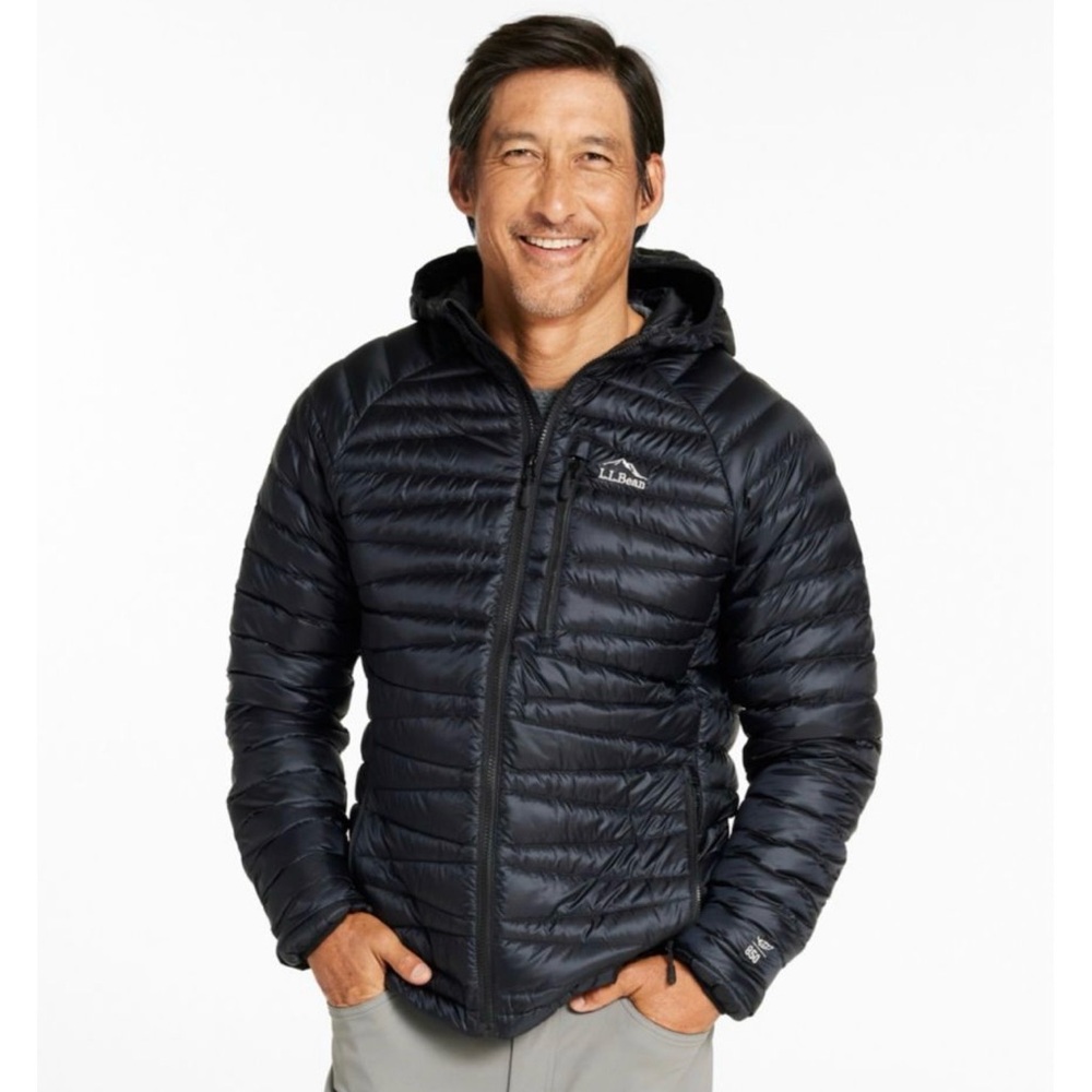 L.L. Bean Men's Black Ultralight Quilted Puffer Jacket Medium
